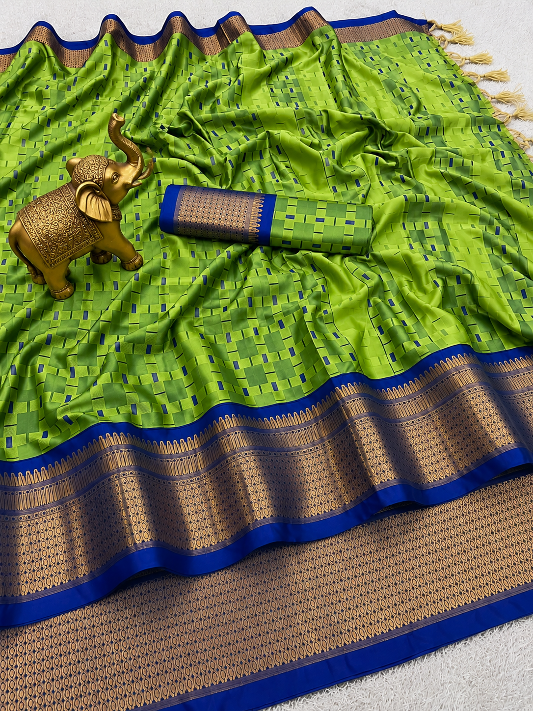 Premium Parrot Green Meenakari Checks Weave Art Silk Saree - SS023