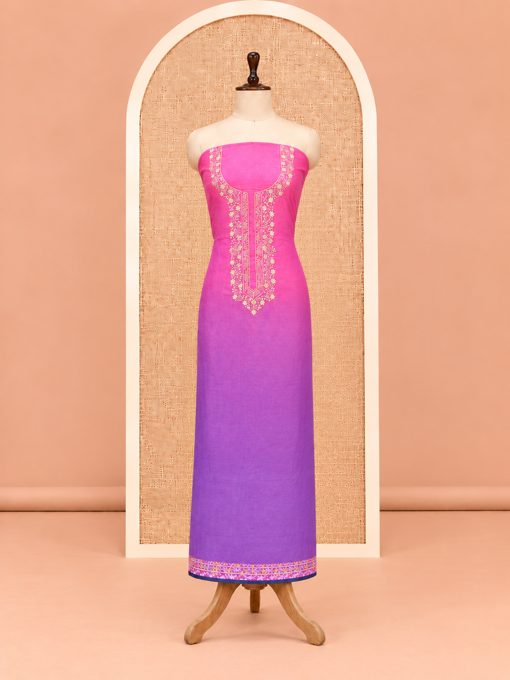 Elegantes Salwar-Material aus bestickter Seiden-Baumwolle mit Pink-Lila-Ombré-Effekt – SM060