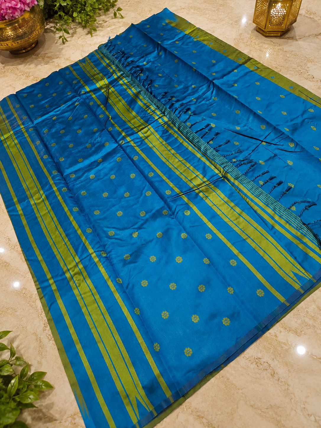 Elegant Green and Blue Kanchi Soft Silk Saree with Woven Flower Buttas