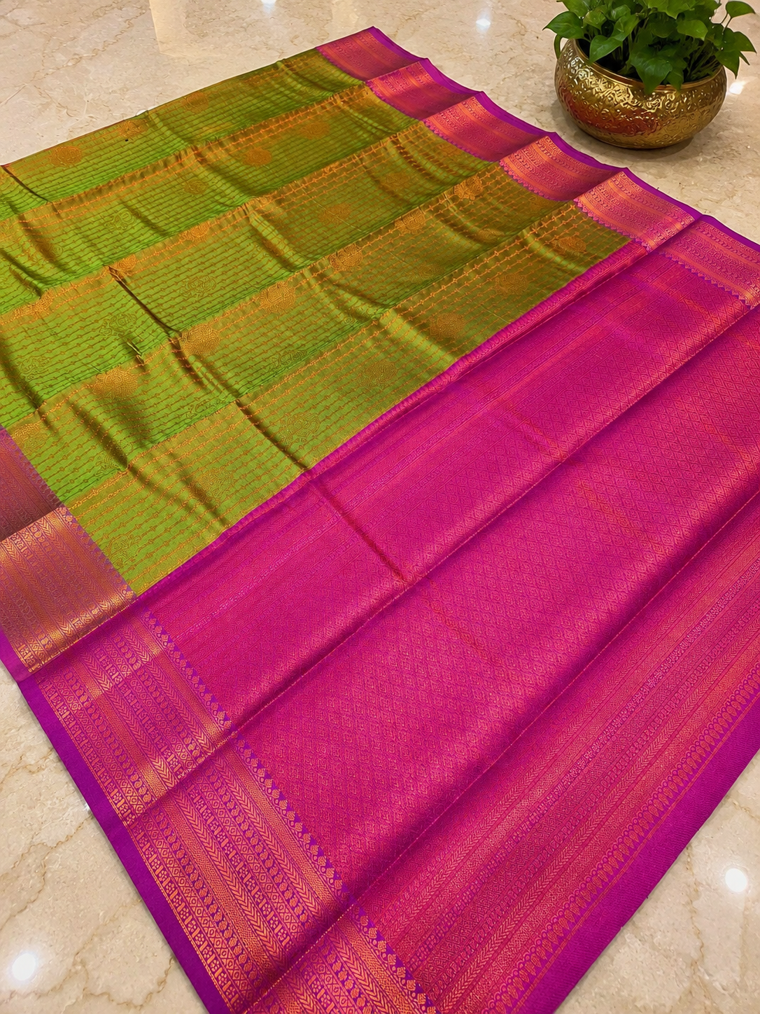 Premium Parrot Green Vairaoosi Silk Saree