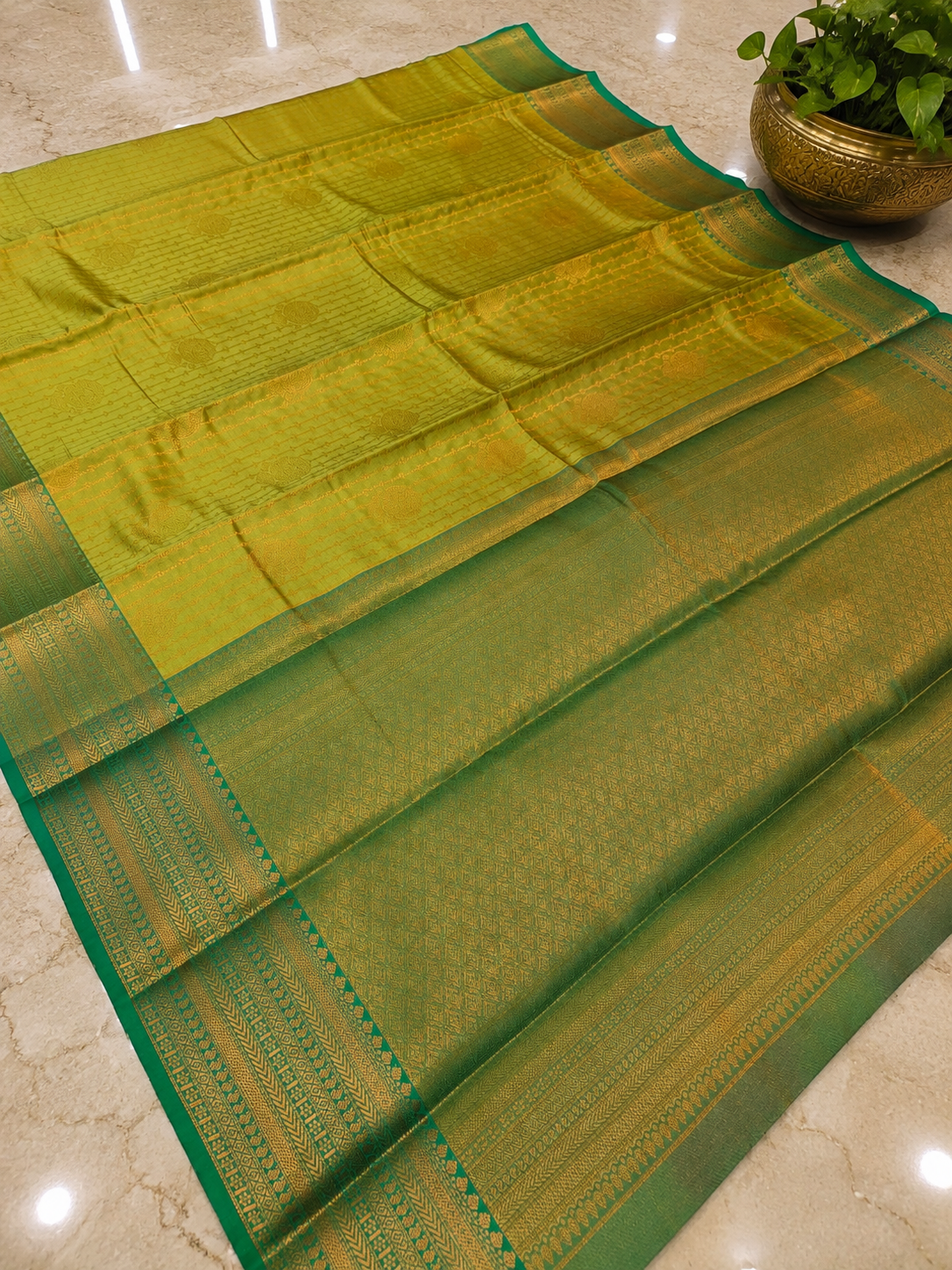 Premium Green Vairaoosi Silk Saree