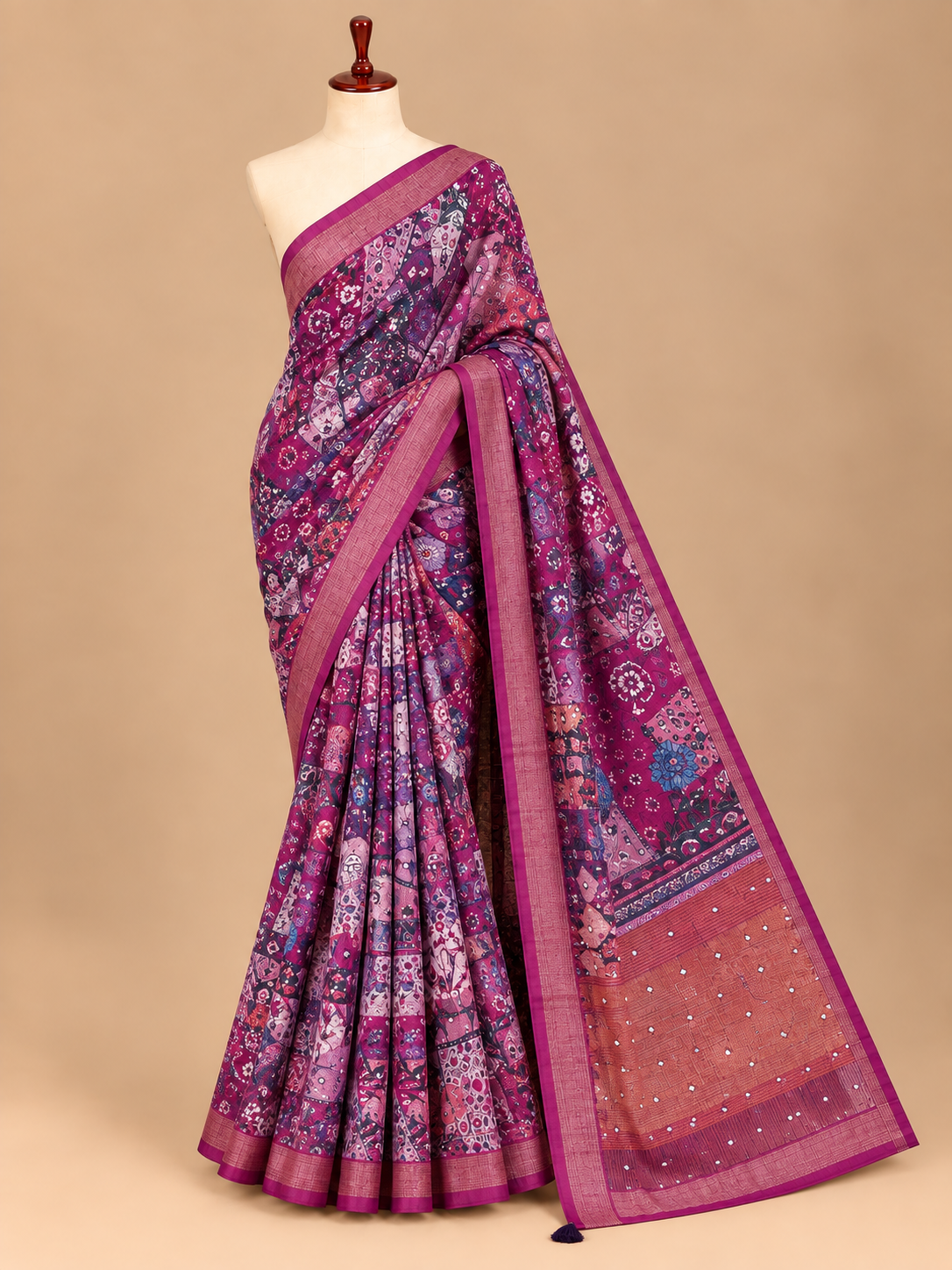 Elegantes magentafarbenes Kalamkari-Druck-Saree aus Semi-Tussar-Seide mit Spiegelapplikationen - SG063