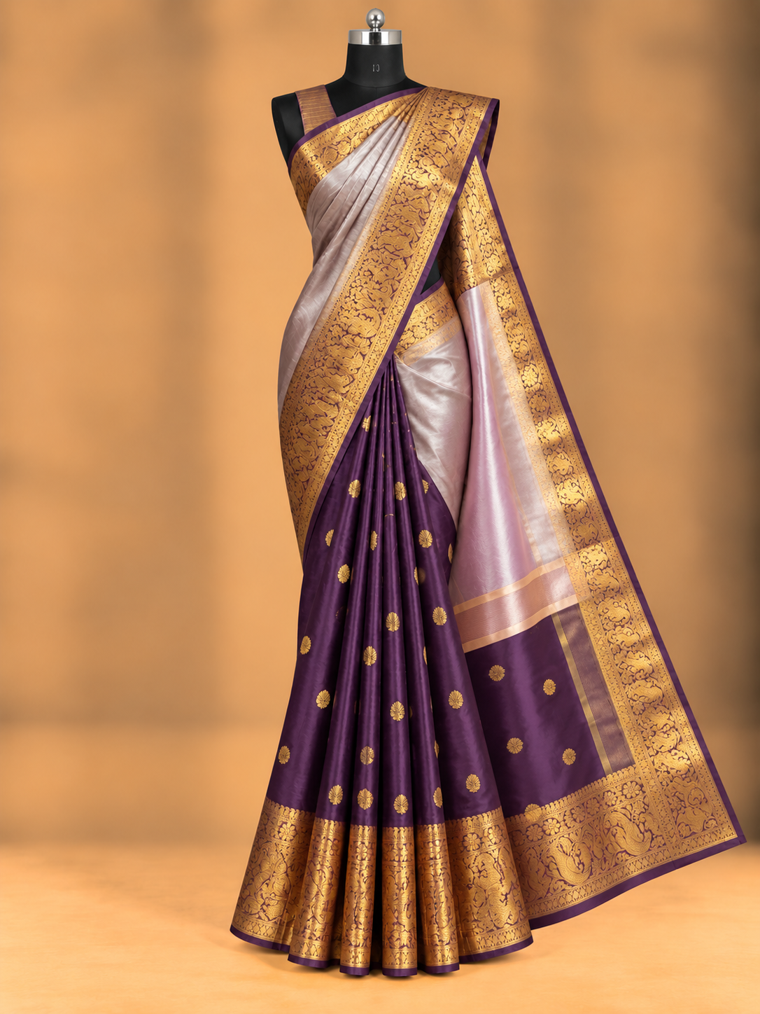 Reine Banarasi Half-and-Half-Saris in Pink und Weinrot