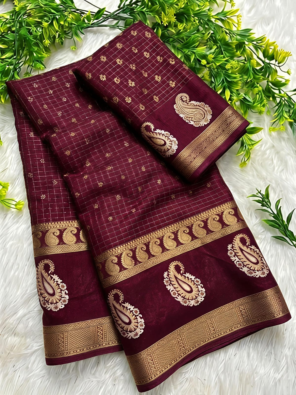 Redolent Deep Maroon Viscose Georgette Small Checks Fancy Saree - MC032