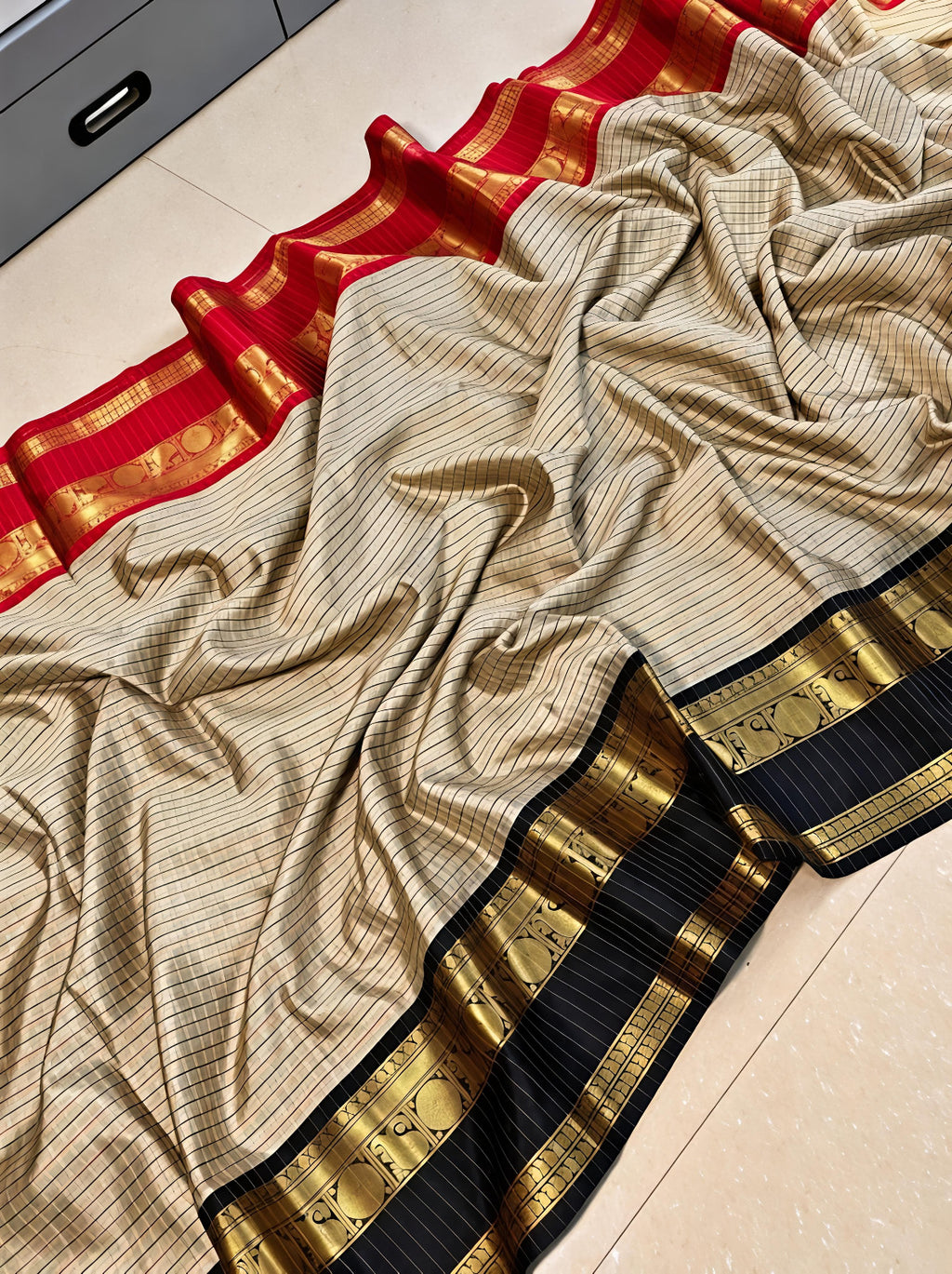 Premium Cream & Black Ganga Yumana Banarasi Katan Soft Silk Saree - GY054
