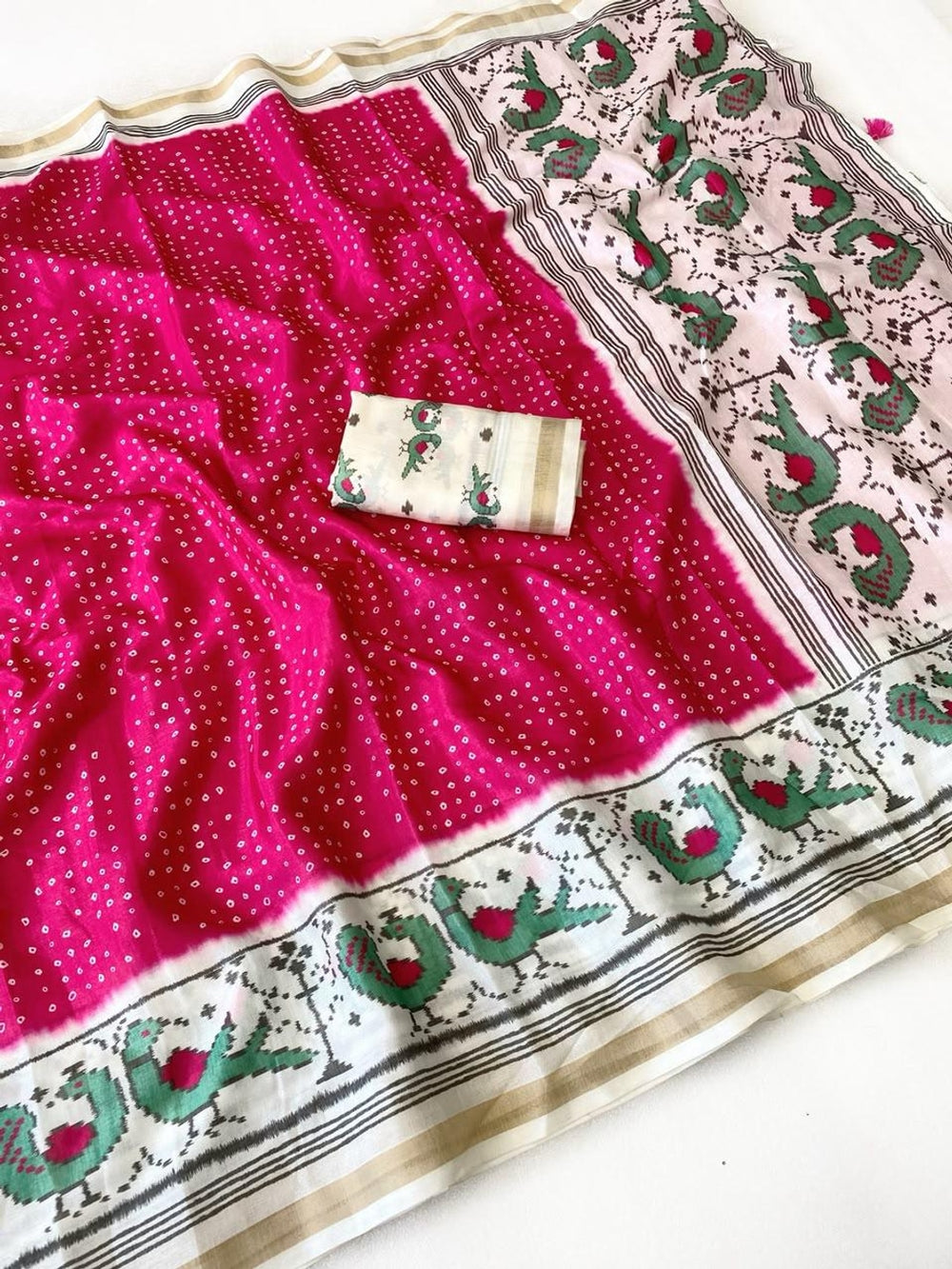 Elegant Premium Linen Cotton Saree With  Bandhani Designs